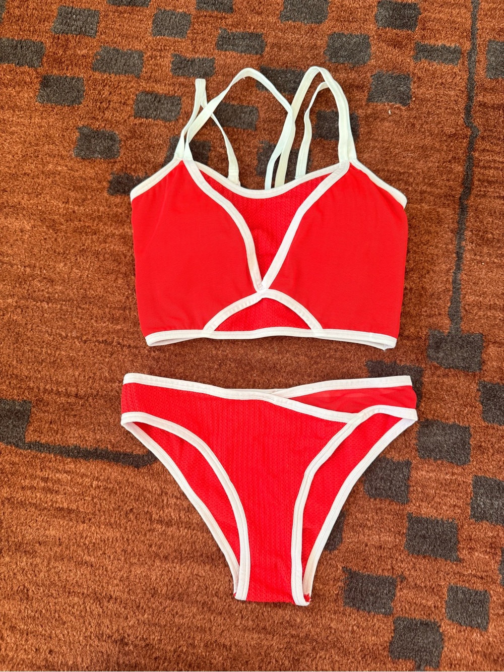 New Women’s Colsie Red and White Bralette and Underwear Set *Never Been Worn*